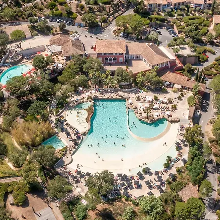Pierre & Les Restanques Du Golfe De Saint-tropez Apart Otel Grimaud