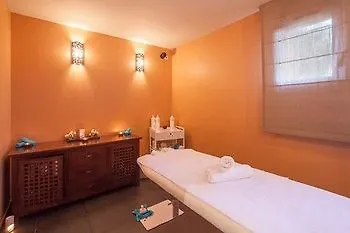 Apart Otel Pierre & Les Restanques Du Golfe De Saint-tropez 4*